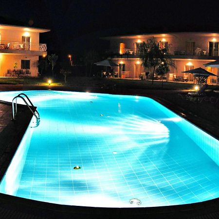 Hotel Dafnes House Fourka Exterior foto