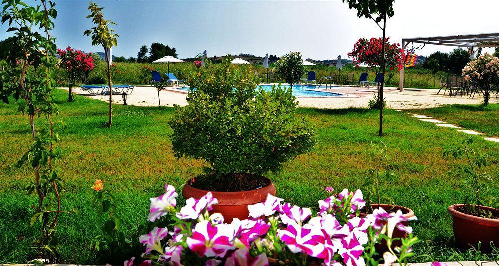 Hotel Dafnes House Fourka Exterior foto
